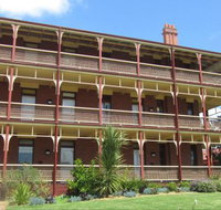 Yarra House - Sydney Tourism