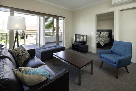Baileys Serviced Apartments - Sydney Tourism 1