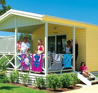 Beachfront Holiday Resort - Sydney Tourism