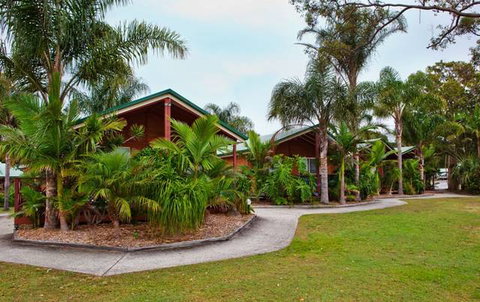 Blue Dolphin Holiday Resort - Sydney Tourism 5