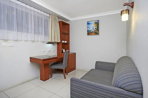 Comfort Inn And Suites Burwood - Sydney Tourism 6