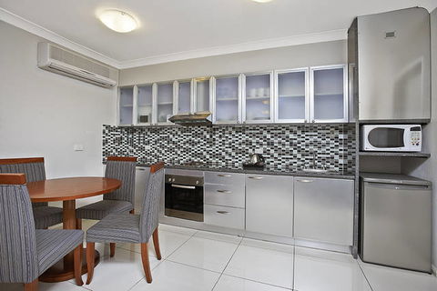 Comfort Inn And Suites Burwood - Sydney Tourism 11