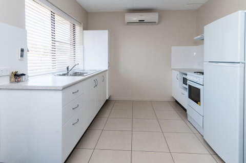 Comfort Inn & Suites Robertson Gardens - Sydney Tourism 3