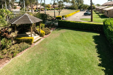 Comfort Inn & Suites Robertson Gardens - Sydney Tourism 5