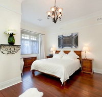 Petite Chalet - Sydney Tourism