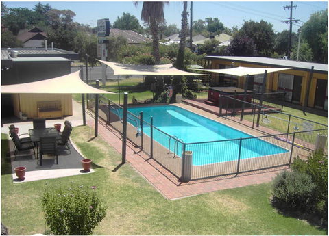 Cootamundra Gardens Motel - Sydney Tourism 5