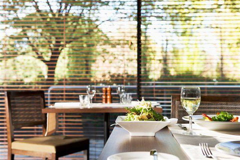 Crowne Plaza Canberra - Sydney Tourism 6