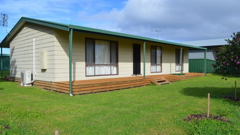 Elanora - Sydney Tourism 0