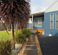 BLUE FIN part of BLUE FIN HOLIDAY HOMES - Sydney Tourism