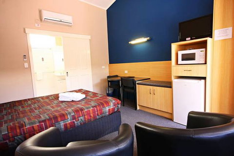 Downs Motel - Sydney Tourism 4