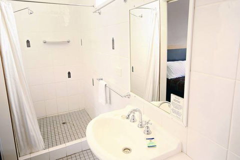 Downs Motel - Sydney Tourism 5