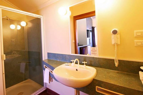 Downs Motel - Sydney Tourism 9