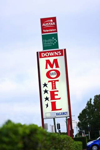 Downs Motel - Sydney Tourism 11