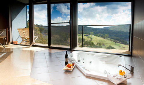 Eagle View Escape - Sydney Tourism 2