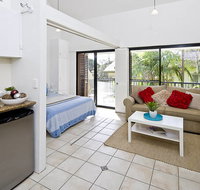 Julians Apartments - Sydney Tourism