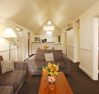 Majestic Old Lion Apartments - Sydney Tourism
