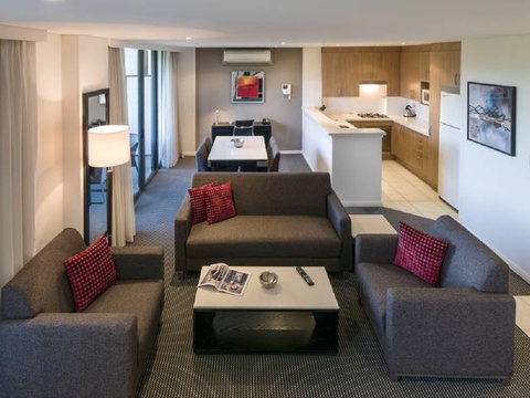 Meriton Serviced Apartments Parramatta - Sydney Tourism 1