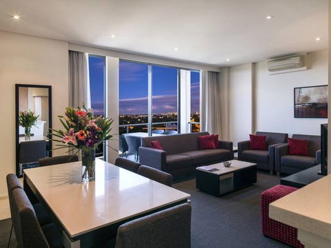 Meriton Serviced Apartments Parramatta - Sydney Tourism 0