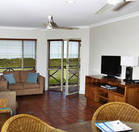 Moonlight Bay Suites - Sydney Tourism