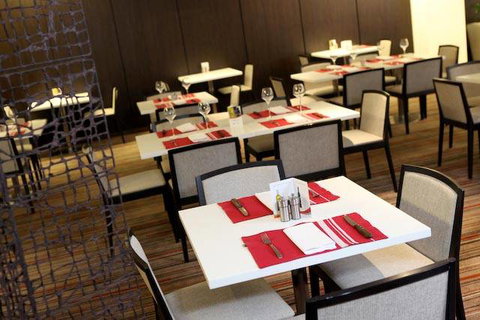 Novotel Sydney Parramatta - Sydney Tourism 3
