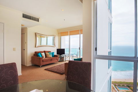 Pacific Views Resort - Main Beach - Sydney Tourism 1