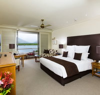Pullman Reef Hotel Casino