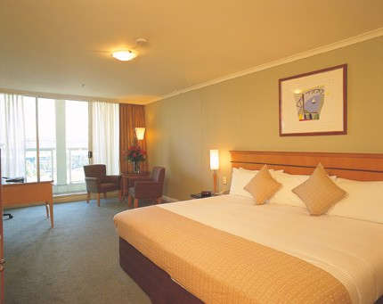Radisson Hotel & Suites Sydney - Sydney Tourism 0
