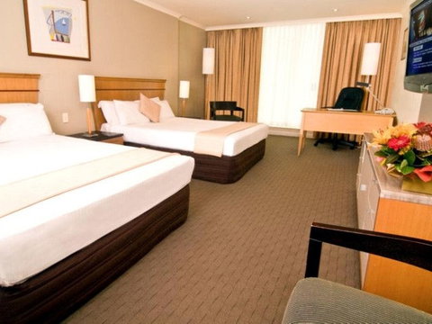 Radisson Hotel & Suites Sydney - Sydney Tourism 1