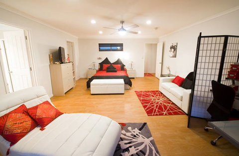 Rocky Point Lodge - Sydney Tourism 3