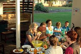 Seashells Beachfront Resort - Sydney Tourism 3
