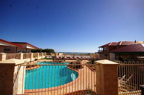 Seaspray Beach Holiday Park - Sydney Tourism 0