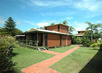 Shelly Beach Cabins - Sydney Tourism 8