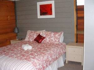Shelly Beach Cabins - Sydney Tourism 9