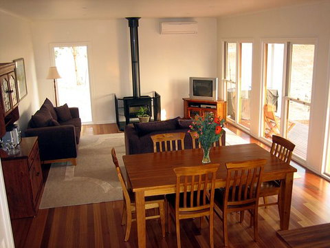 Strath Valley View B And B - Sydney Tourism 0