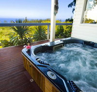 The White House Ocean View Spa Villa - Sydney Tourism