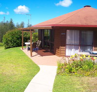 Whispering Pines - Sydney Tourism
