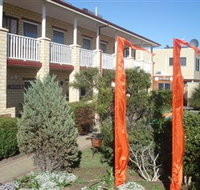 Baywatch Manor Augusta YHA - Sydney Tourism