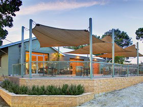 Partalunga Vineyard - Sydney Tourism 0