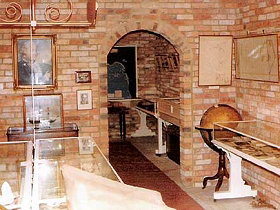 Bligh Museum Of Pacific Exploration - Sydney Tourism 0