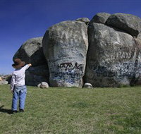 Thunderbolts Rock - Sydney Tourism