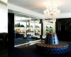 Cosmopolitan Shoes - Sydney Tourism 0