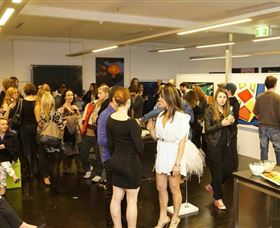 Bondi Art Lounge - Sydney Tourism 0