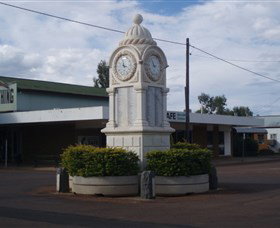 Barcaldine War Memorial Clock - Sydney Tourism 0