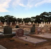 Langhorne Creek Cemetery - Sydney Tourism