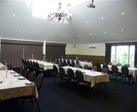 The Tangled Maze & Mistydowns Nursery - Sydney Tourism 5