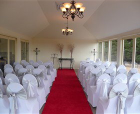 The Tangled Maze & Mistydowns Nursery - Sydney Tourism 4