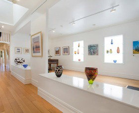 Lost Bear Gallery - Sydney Tourism 1