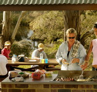 Apsley Falls picnic area - Sydney Tourism