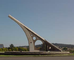 Singleton Sundial - Sydney Tourism 0