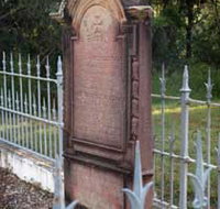 Pioneer Graves - Sydney Tourism
